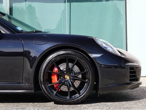 Used 2017 Porsche 911 Targa 4S image 8