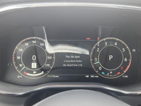 New 2025 Jaguar F-PACE R-Dynamic S image 8