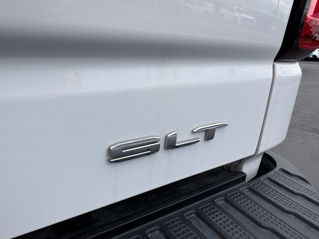 Used 2025 GMC Sierra 1500 SLT w/ SLT Premium Plus Package AWD/4WD image 8