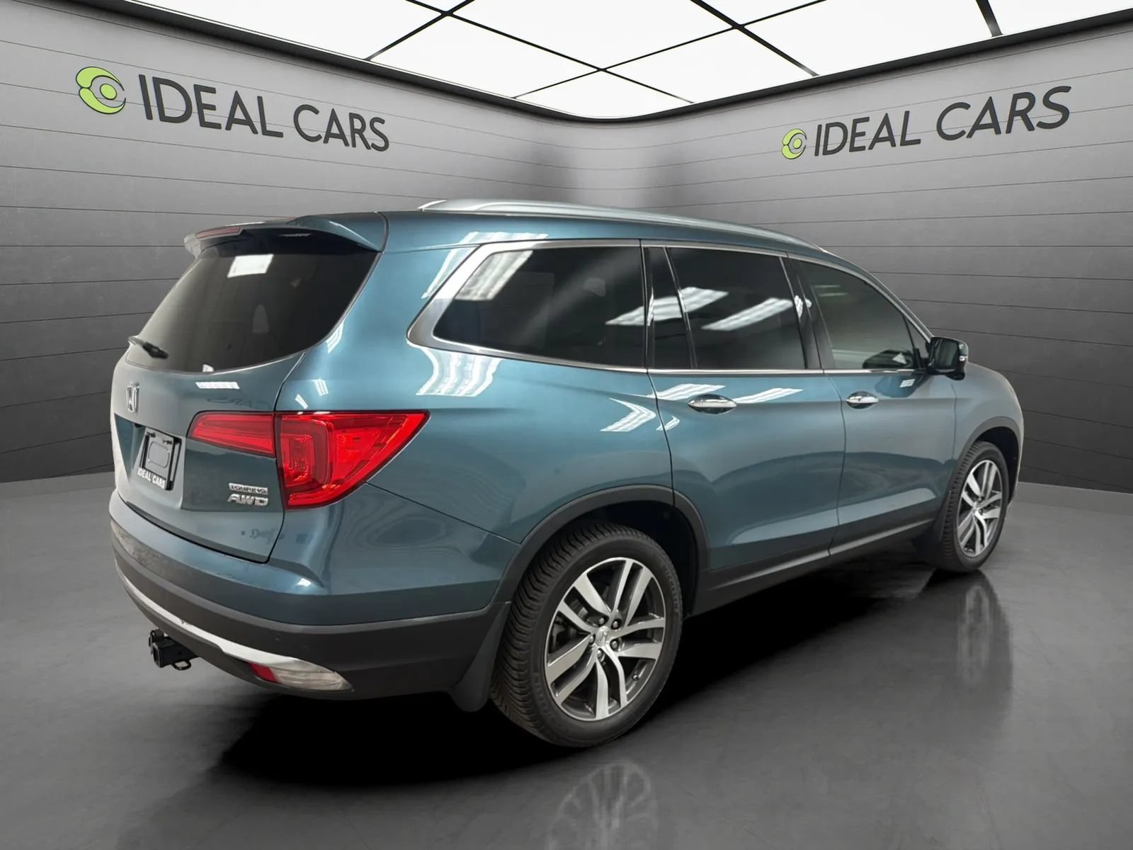 Used 2018 Honda Pilot Touring image 5