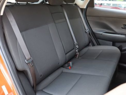 Used 2025 Hyundai Kona SEL FWD image 30