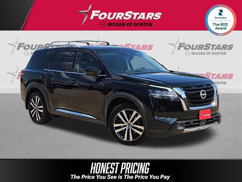Used 2024 Nissan Pathfinder Platinum w/ Cargo Package FWD image 1