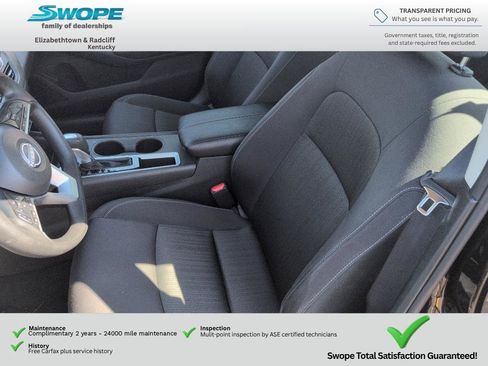 Used 2025 Nissan Altima 2.5 SV FWD image 12