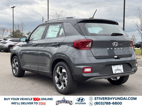 Certified 2025 Hyundai Venue Limited image 12
