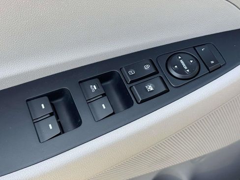 Used 2017 Hyundai Tucson SE image 14