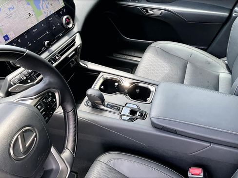 Used 2026 Lexus RX 350 Premium Plus FWD image 17