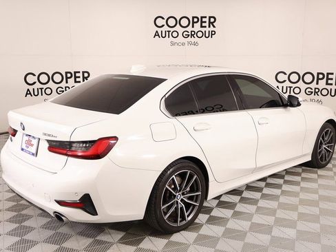 Used 2021 BMW 330e w/ Convenience Package image 22