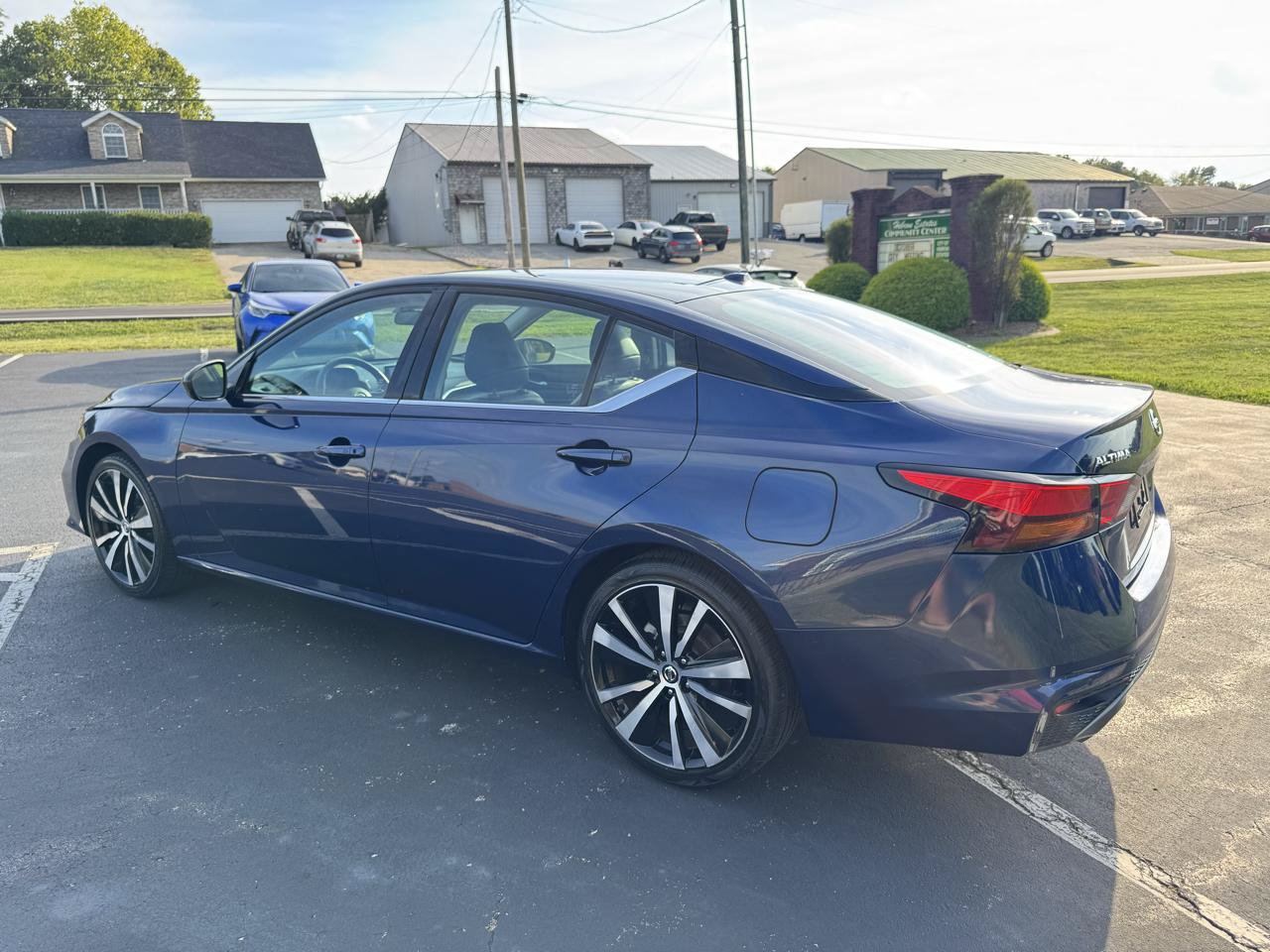 Used 2021 Nissan Altima 2.5 SR FWD image 5