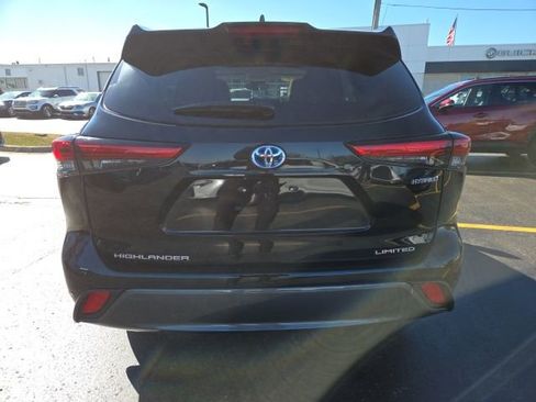 Used 2023 Toyota Highlander Limited image 6