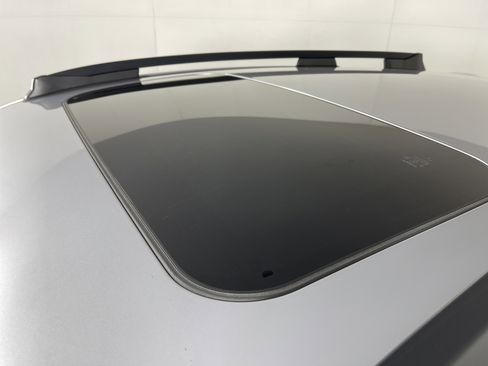 Used 2024 Subaru Crosstrek 2.0i Premium image 6