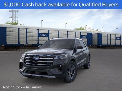 New 2026 Ford Explorer Active w/ Active Comfort Package AWD/4WD image 2
