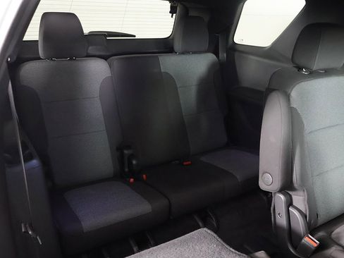 Used 2023 Chevrolet Traverse LT w/ Midnight/Sport Edition image 33