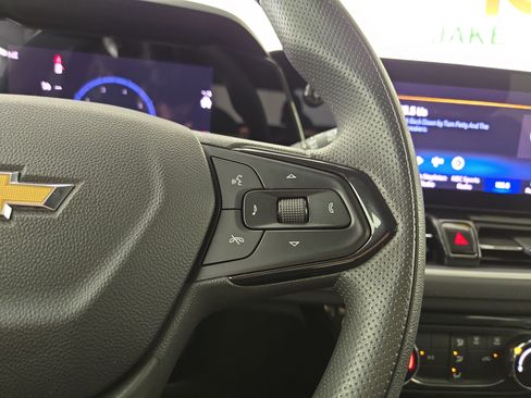 Certified 2025 Chevrolet TrailBlazer LT FWD image 16