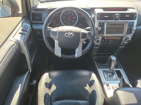 Used 2013 Toyota 4Runner Limited AWD/4WD image 9