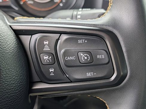 Used 2024 Jeep Gladiator Sport AWD/4WD image 20