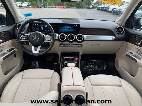 Used 2020 Mercedes-Benz GLB 250 4MATIC image 17