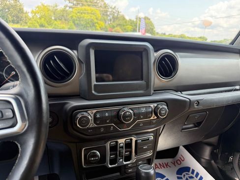 Used 2020 Jeep Gladiator Sport w/ Quick Order Package 24S AWD/4WD image 20