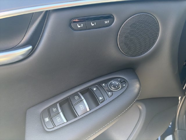 Used 2024 INFINITI QX50 Luxe AWD/4WD image 15