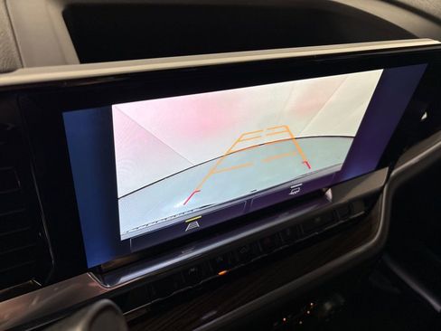 Used 2022 Chevrolet Silverado 1500 LT w/ Protection Package image 36