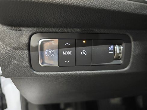 New 2026 Chevrolet Traverse LT image 27