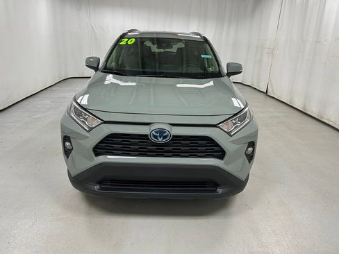 Certified 2020 Toyota RAV4 XLE w/ Convenience Package AWD/4WD image 3