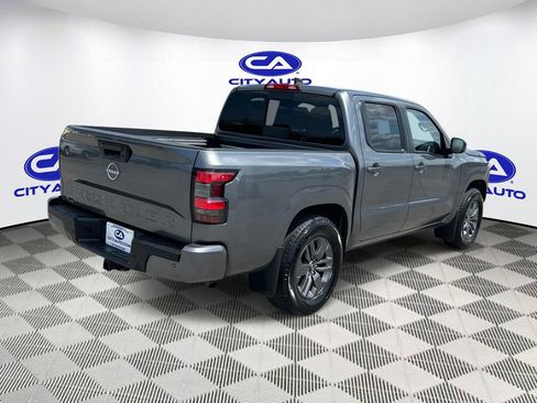Used 2025 Nissan Frontier SV w/ SV Convenience Package RWD image 6