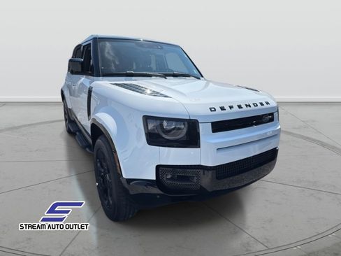 Used 2024 Land Rover Defender 110 X-Dynamic SE image 2