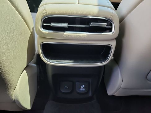 Used 2021 Genesis GV80 2.5T w/ Advanced Package 03 RWD image 13