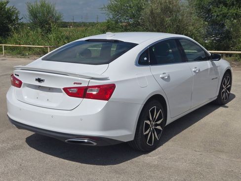 Used 2021 Chevrolet Malibu RS FWD image 3