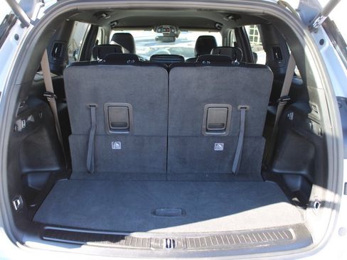 Used 2023 Jeep Grand Cherokee L Laredo image 34