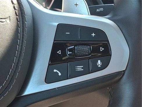 Used 2020 BMW X6 xDrive40i w/ Executive Package image 25