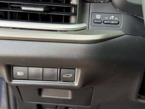 Used 2025 Toyota Grand Highlander AWD image 14