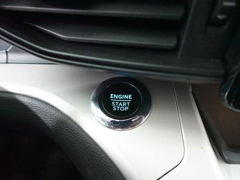 Certified 2024 Ford Explorer XLT image 21