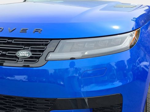 New 2025 Land Rover Range Rover Sport Autobiography AWD/4WD image 33