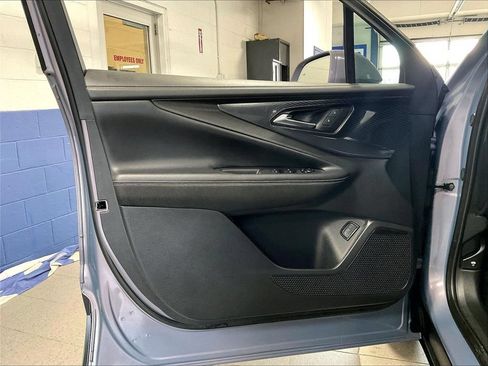 Used 2024 Chevrolet Blazer EV LT AWD/4WD image 9