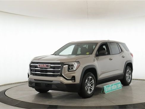 Used 2025 GMC Terrain Elevation image 10