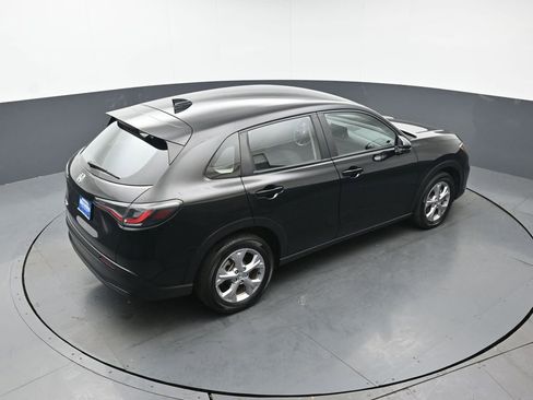 Certified 2024 Honda HR-V LX image 42
