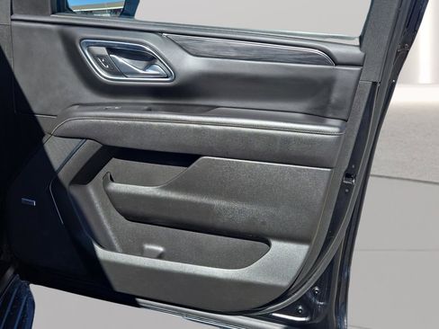 Used 2023 GMC Yukon XL SLT image 21