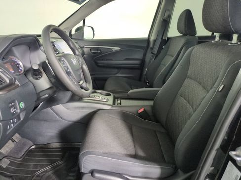 Certified 2023 Honda Ridgeline Sport image 13