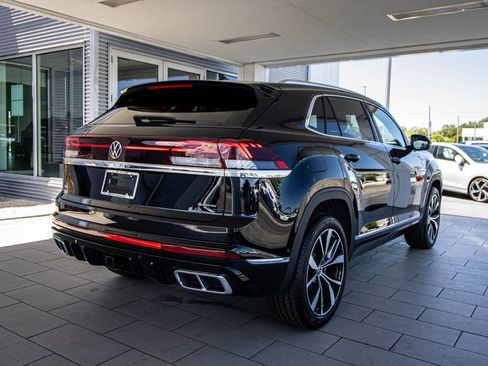 New 2026 Volkswagen Atlas Cross Sport SEL Premium R-Line AWD/4WD image 2