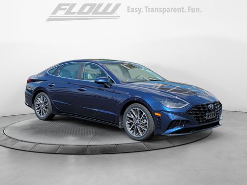 Certified 2022 Hyundai Sonata Limited w/ Cargo Package FWD image 1