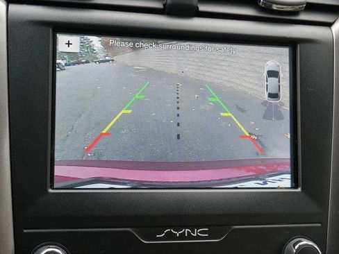 Used 2019 Ford Fusion SE image 17