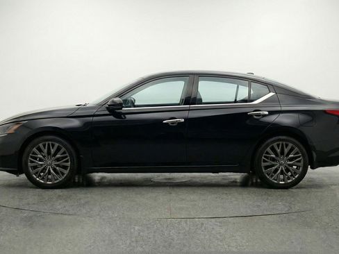 Used 2025 Nissan Altima 2.5 SV FWD image 5