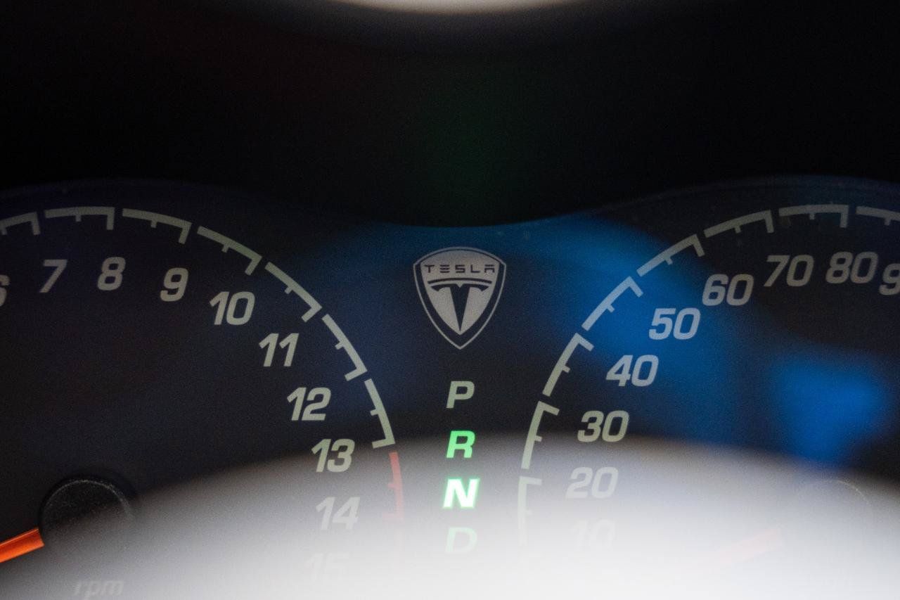 Used 2008 Tesla Roadster RWD image 51