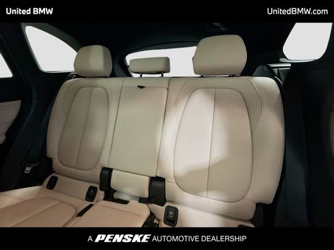 Used 2022 BMW X1 sDrive28i w/ Premium Package image 13