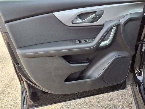 Used 2025 Chevrolet Blazer LT image 48