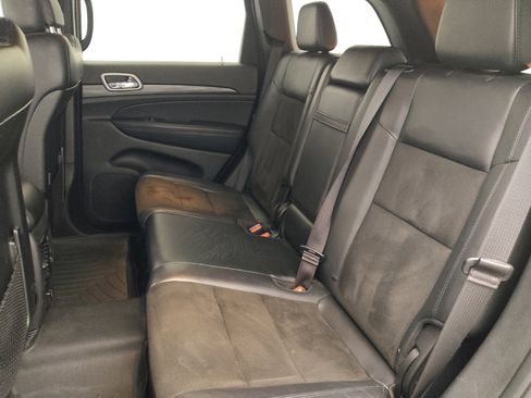 Used 2020 Jeep Grand Cherokee Altitude AWD/4WD image 18