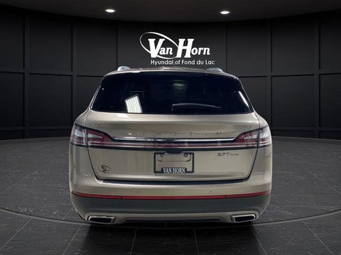 Used 2020 Lincoln Nautilus Reserve AWD/4WD image 4
