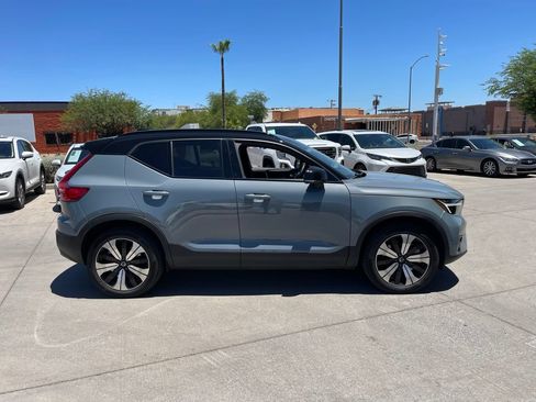 Used 2023 Volvo XC40 Recharge Plus AWD/4WD image 2
