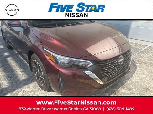 Used 2025 Nissan Sentra SV FWD image 3